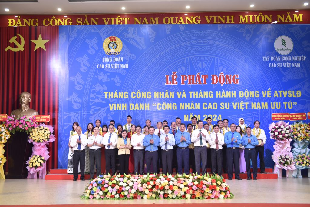 Vinh danh 233 Công nhân Cao su Việt Nam ưu tú